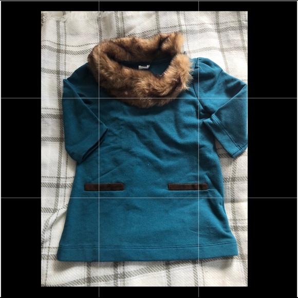 J&J teal tunic with fur collar - Picture 1 of 3